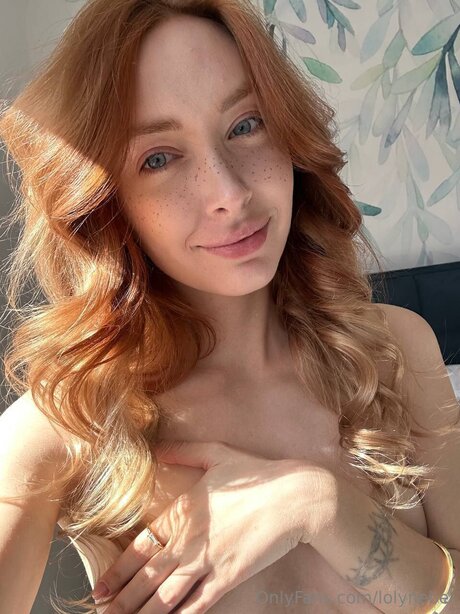 Lolynebel model beautiful photos