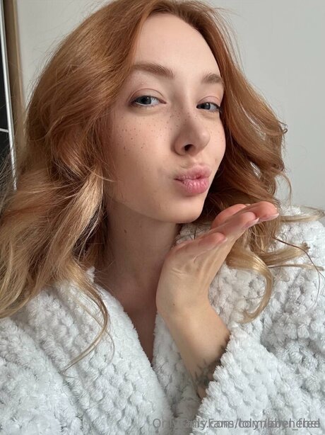 Lolynebel sexy star img