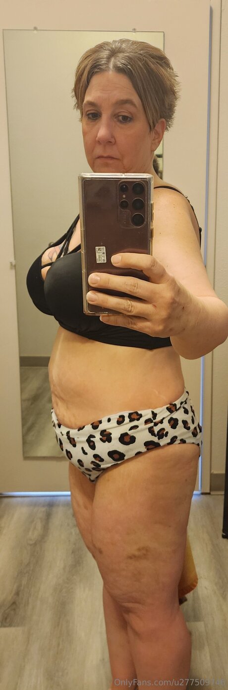 U277509746 model nude img