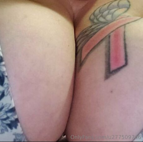 U277509746 erotic pornstar photos