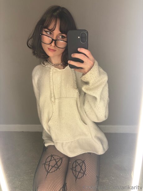 Arikaritv erotic model pictures