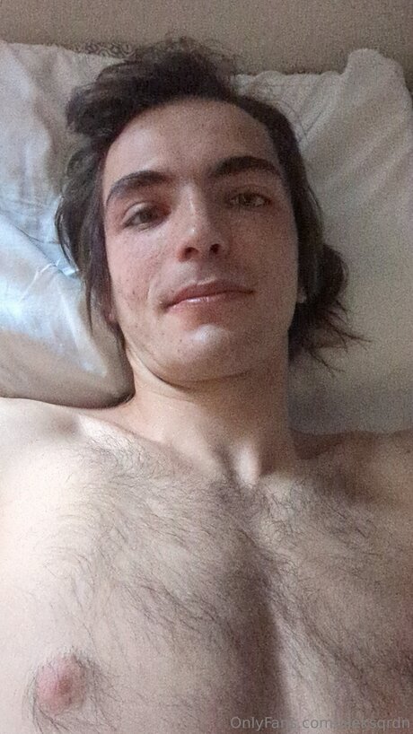 Aleksqrdn model pretty images