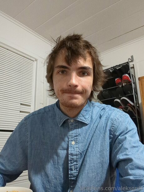 Aleksqrdn hot star photos