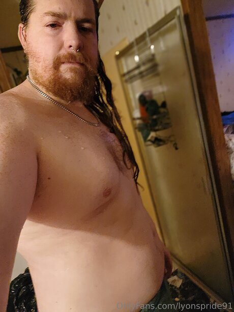 hairy bush onlyfans hot nude pic