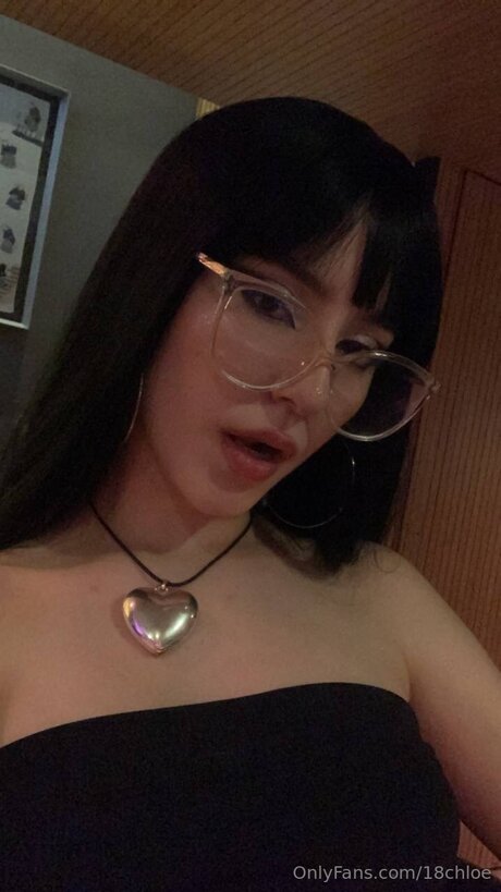 18chloe pornstar top img