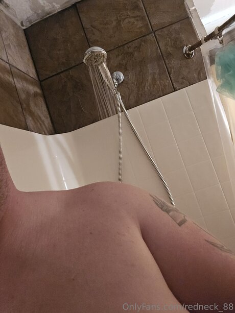 Redneck 88 naked star photos