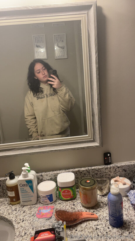 Bootsers69 star naked picture