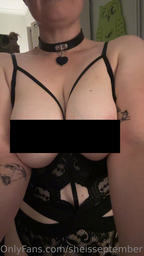 Sheisseptember adult model archive