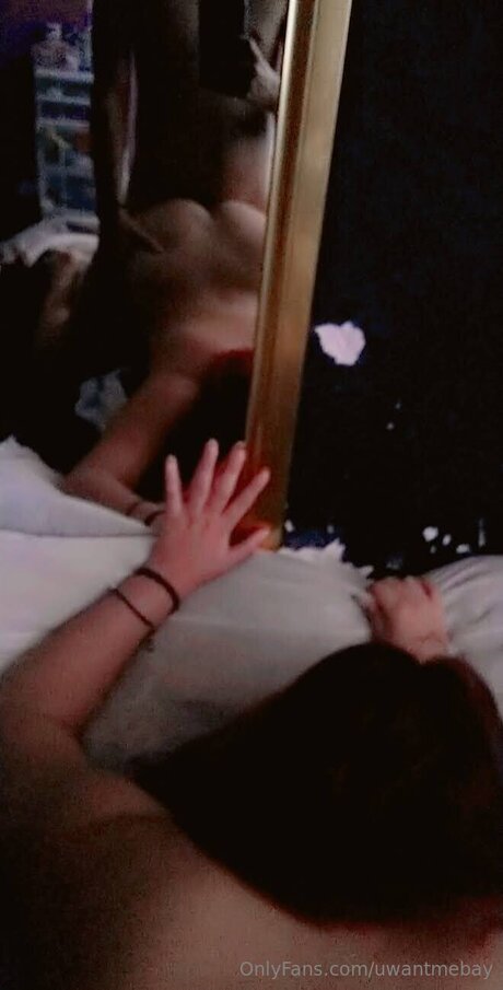 Uwantmebay sexy model pic
