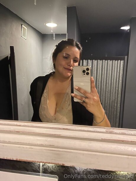 Teddysweets2 model sex picture