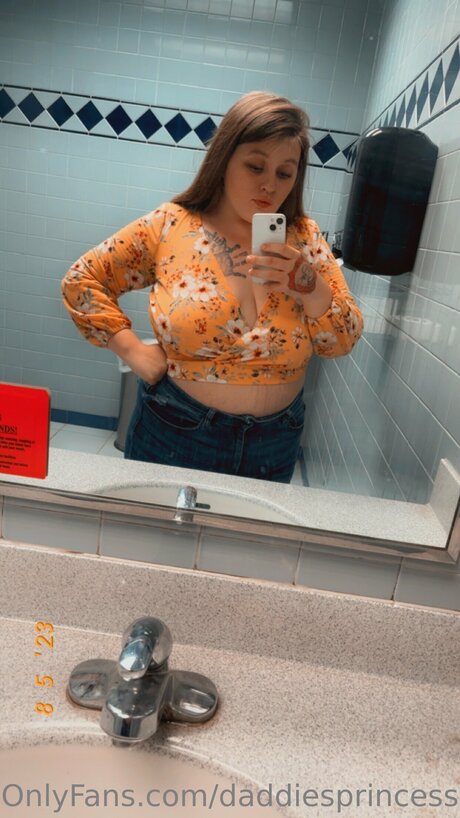 Daddiesprincess9997 art model galleries