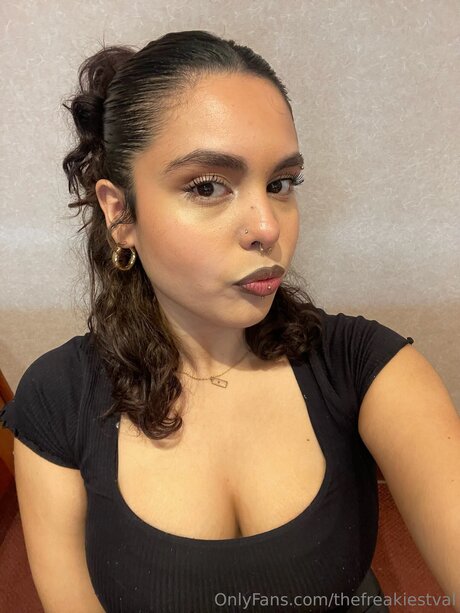 Thefreakiestval pornstar hd pics