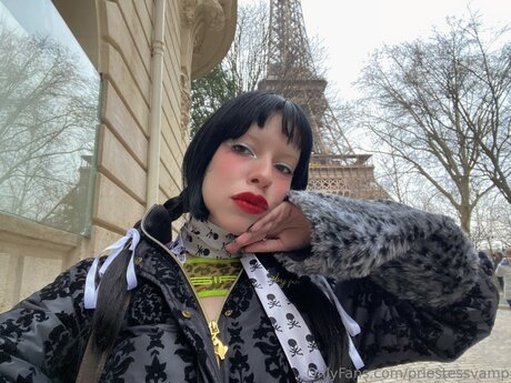 Priestessvamp nudes actress pictures