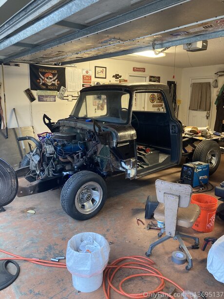 U13695137 model nude photo