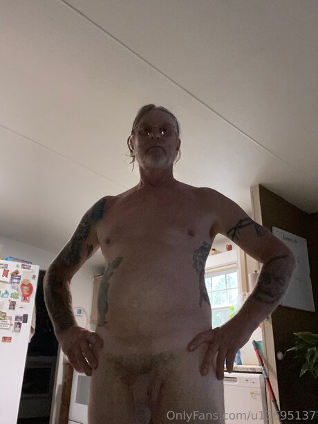 U13695137 star xxx picture