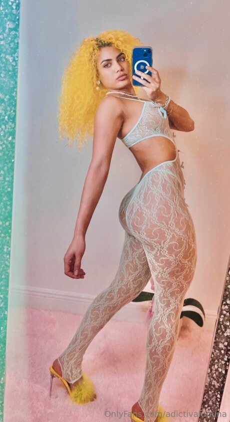 Adictivalumina model best photos