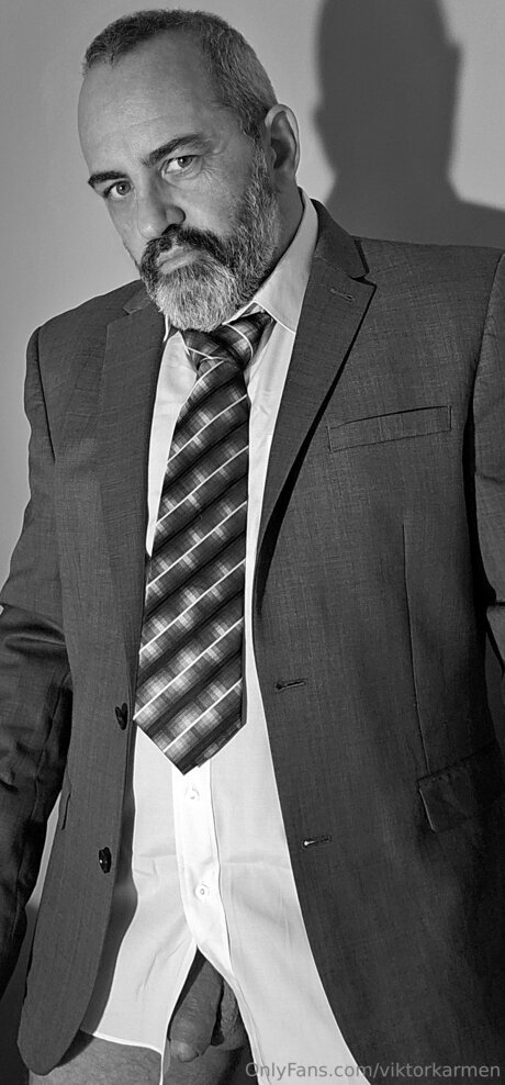 Viktorkarmen sexy pornstar image