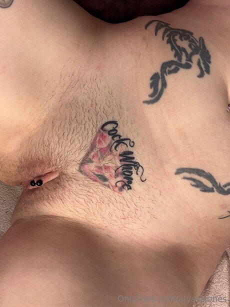 Alyssajones sexy actress image