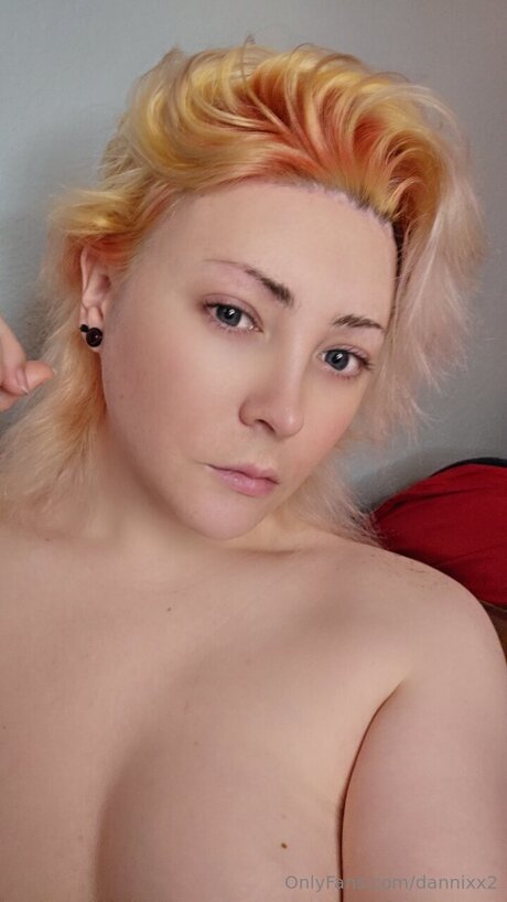 Dannixx2 art star image