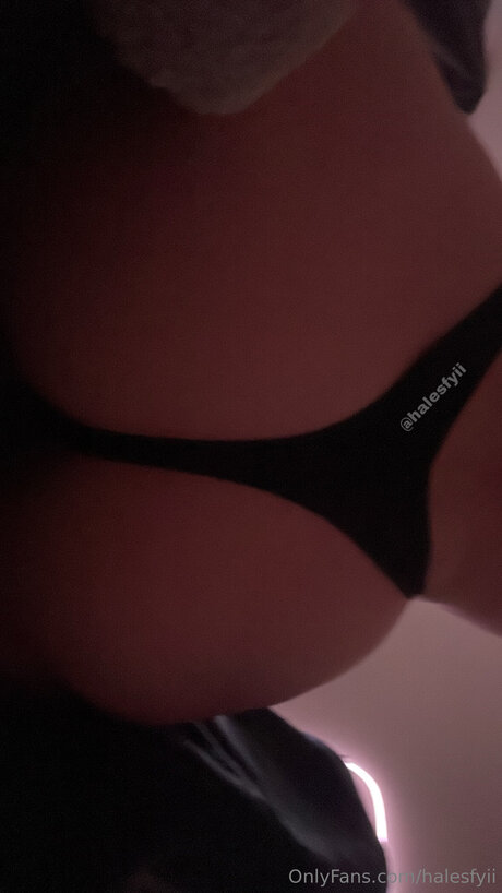 Halesfyii beautiful pornstar pictures