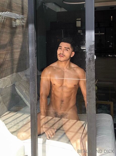 Beauxmatthews model nude pictures