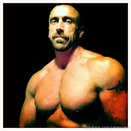 Jakemyers star naked img