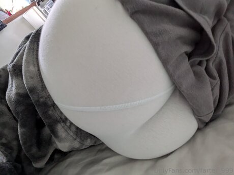 Farter 999 erotic star picture