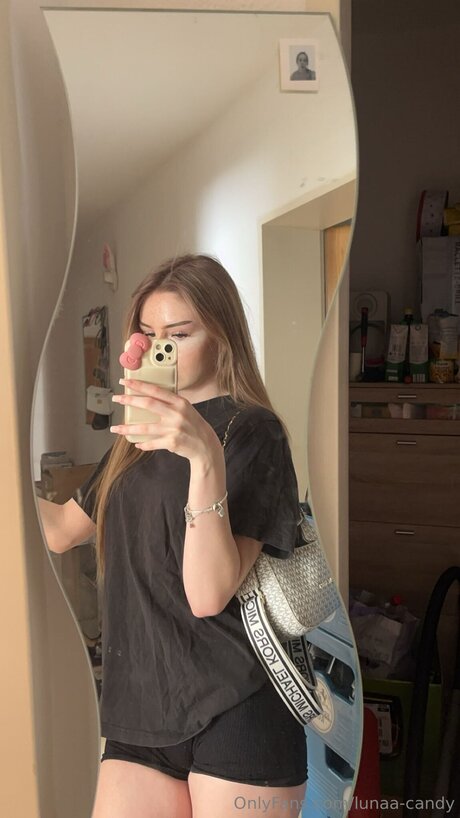 Sophiatiel pornographic model pic