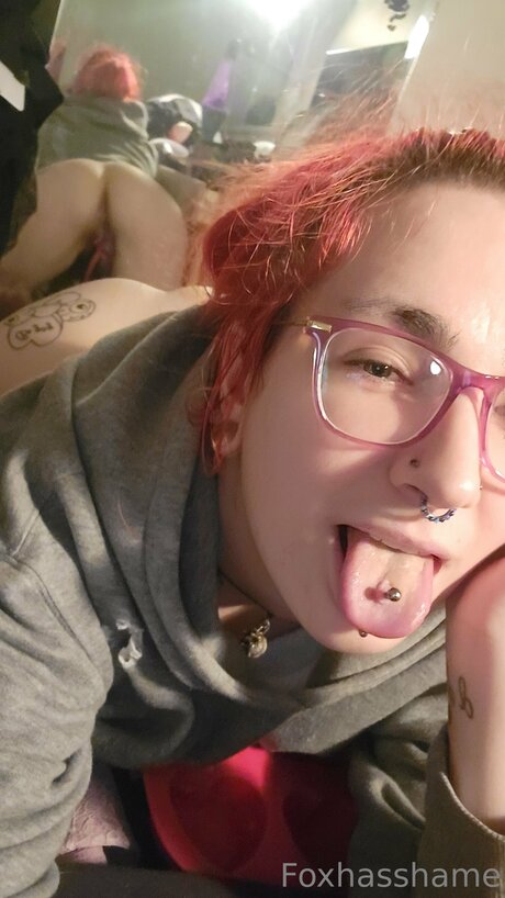 Foxhasshame pornstar adult archive