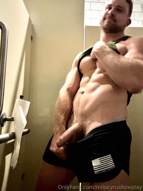 Milocyrusforeplay hot actress gallery