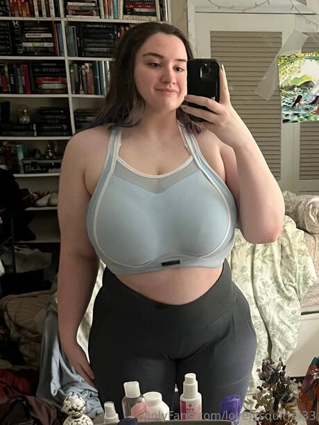 Lovelysquirrel33 pornstar hd gallery