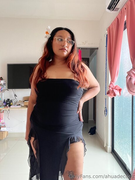 Vessia 11 erotic star image