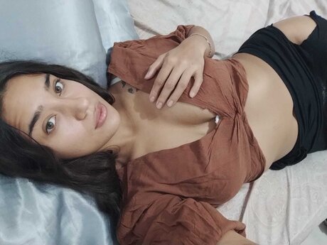 Jjnihbgycoyfvbk model erotic picture