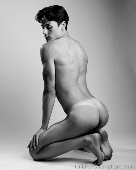 Itsmebum xxx model pictures