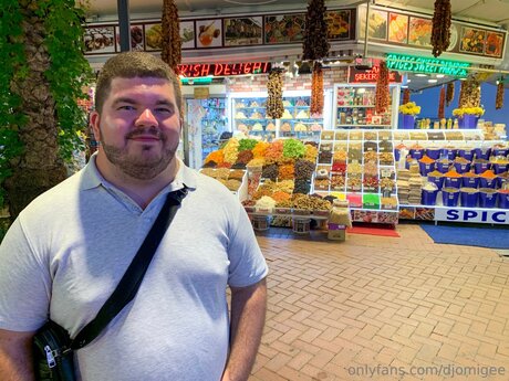 Djomigee pornographic star archive