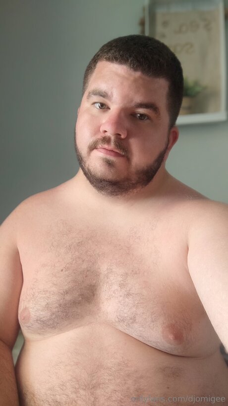 Djomigee top star img