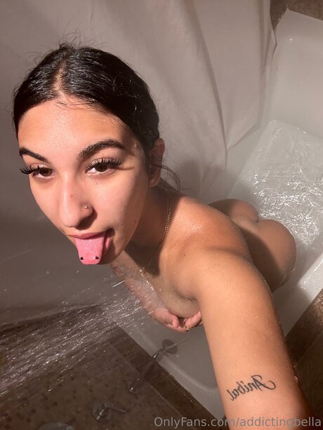 Addictingbella sexy pornstar image