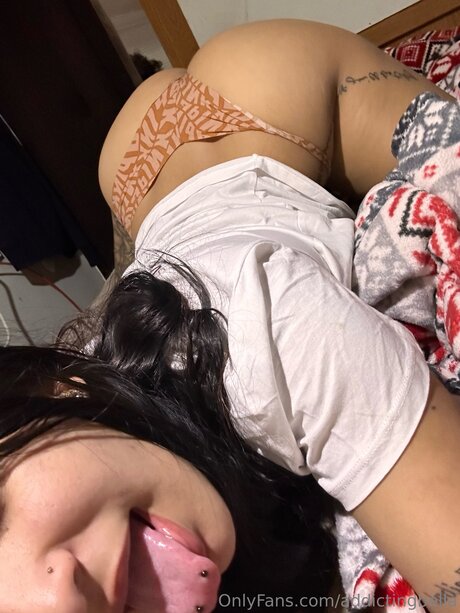 Addictingbella model adult image