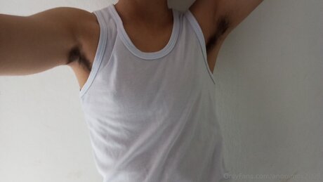 Anonimox2005 model adult pic