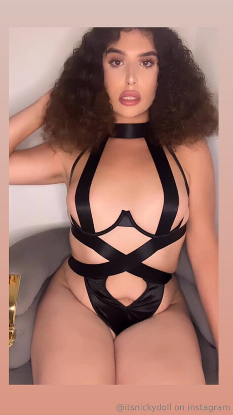 Mstvy model nude pic