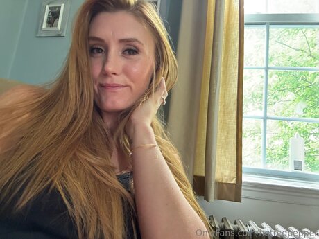 Hotredpepper art star photo