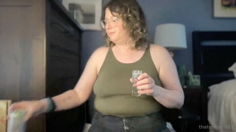 Thatoneamy44 star porn image