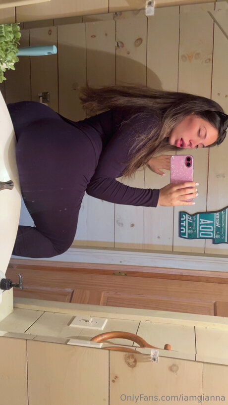 Iamgianna pornstar free archive