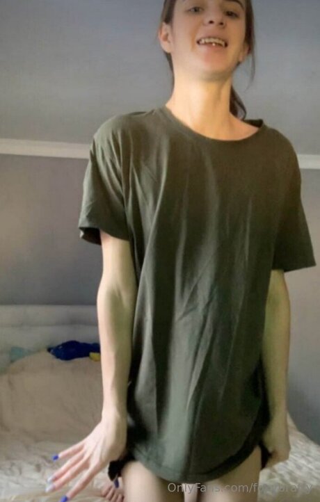 Foxybratty naked pornstar images