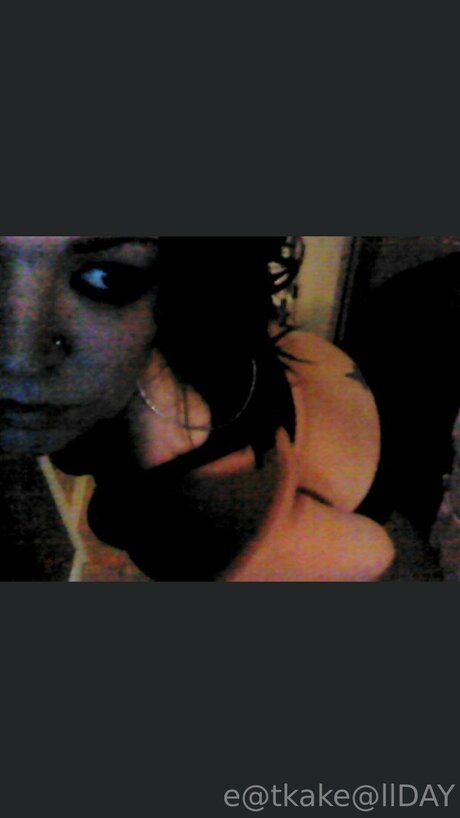 Eatkake model porn pictures