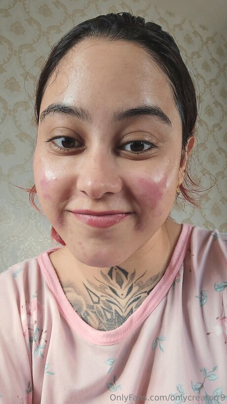 Onlycreatorr9 star top galleries