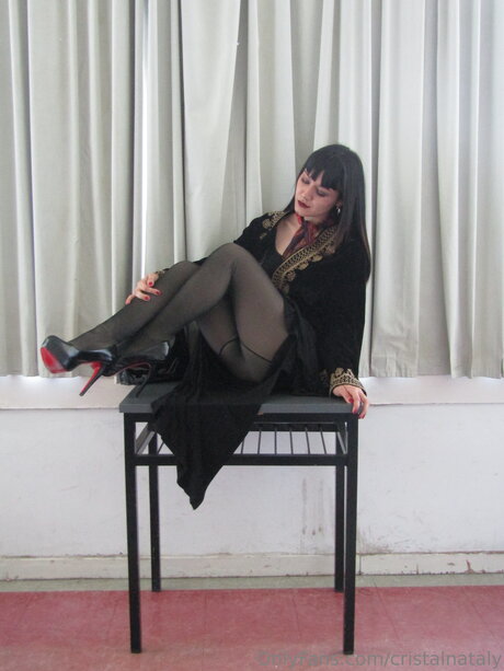 Cristalnataly xxx model galleries