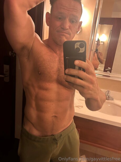 Gayvittlesfree nice model picture