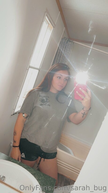 Sarah Bug model pornographic archive