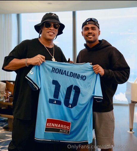 Douglascosta Profile pic